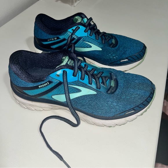 Brooks womens size 7.5 blue workout sneakers - Picture 2 of 7